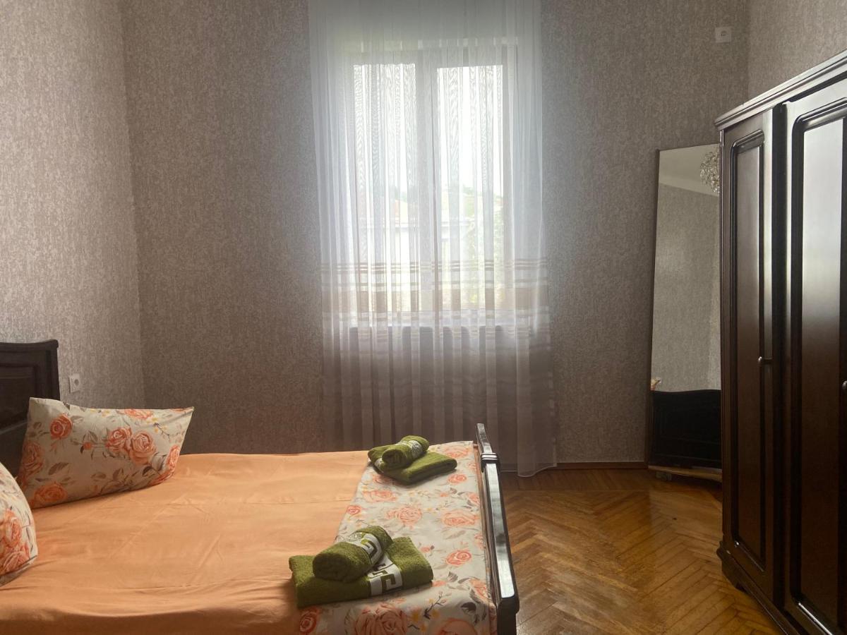 Luka Family Guest House Batumi Exterior foto