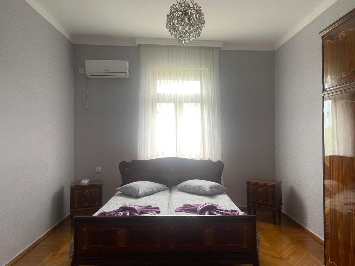 Luka Family Guest House Batumi Exterior foto
